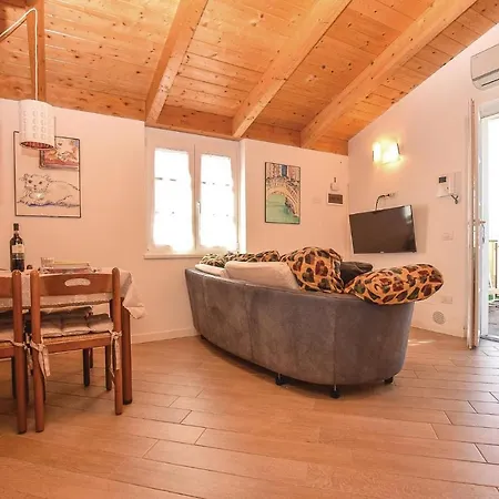 Stunning In W/ Outdoor Swimming Pool, Sauna And 2 Bedrooms Dom wakacyjny Magliolo